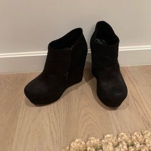 Aldo Wedge Suede Booties Size 6.5